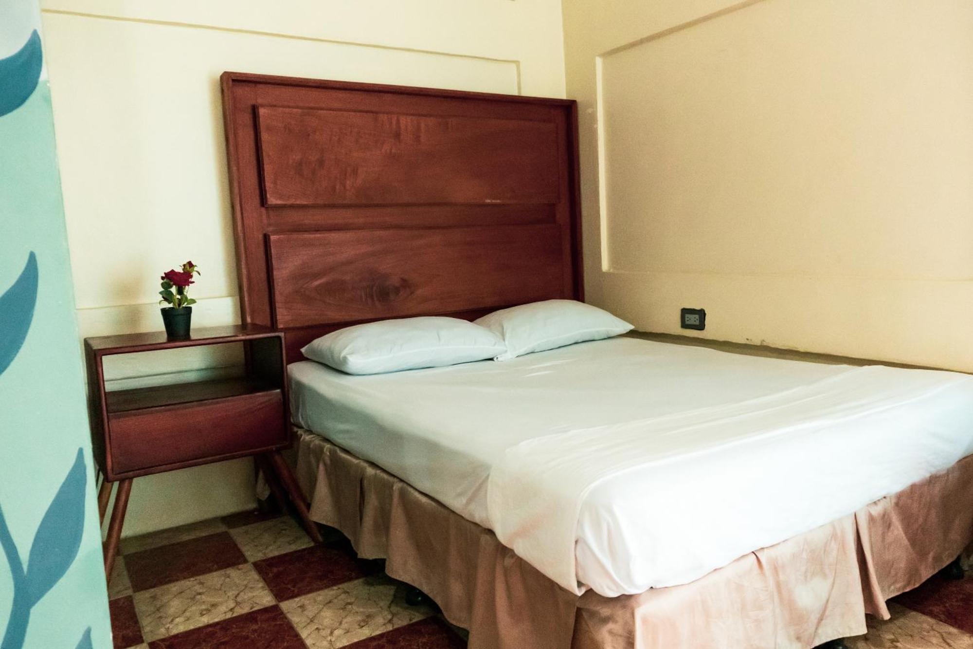 Hostal Eden Moyogalpa Exterior photo