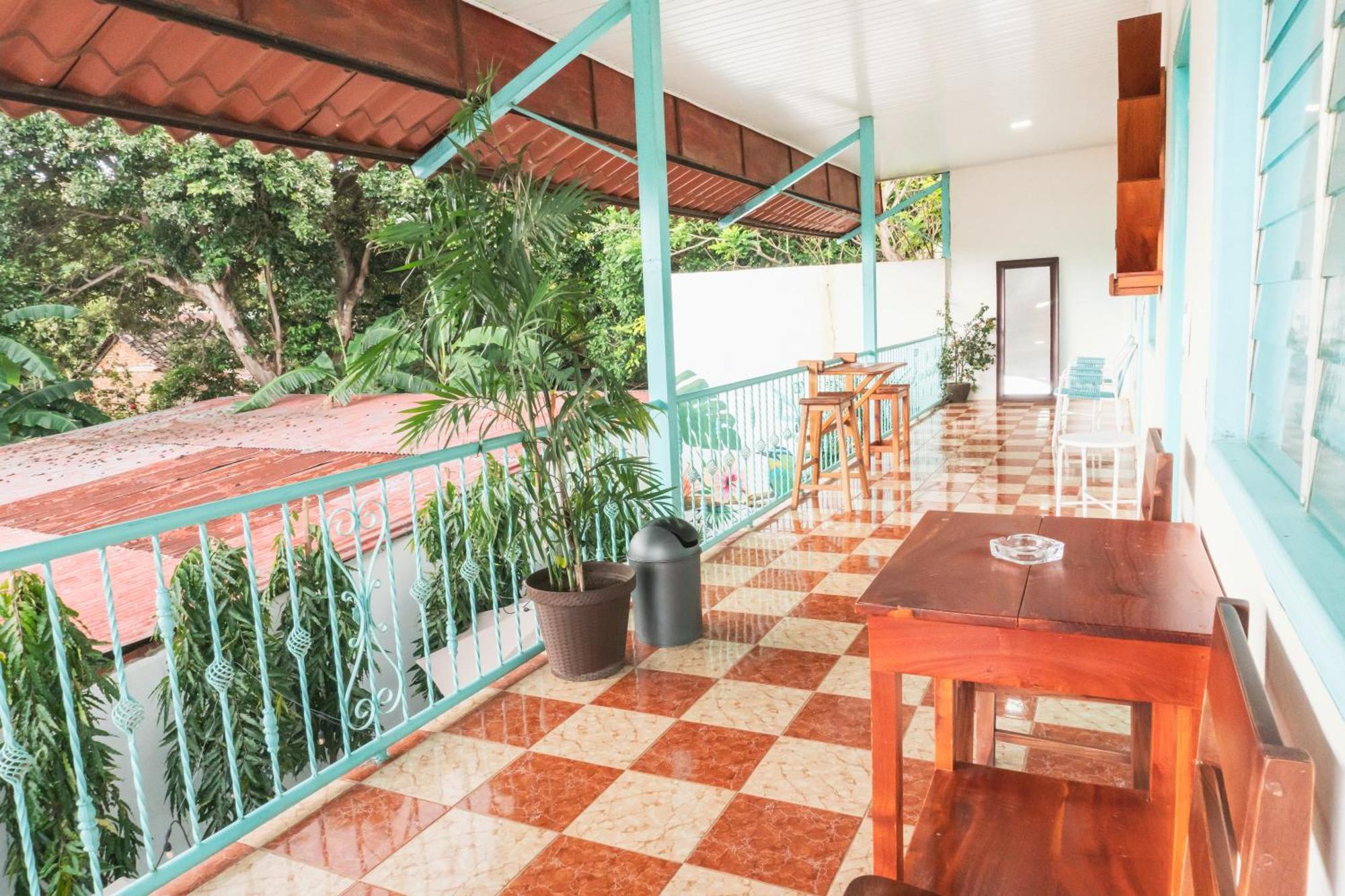Hostal Eden Moyogalpa Exterior photo